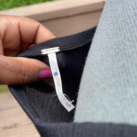 Free People Romantic Black Puff Sleeve Top - Picture 8 of 10